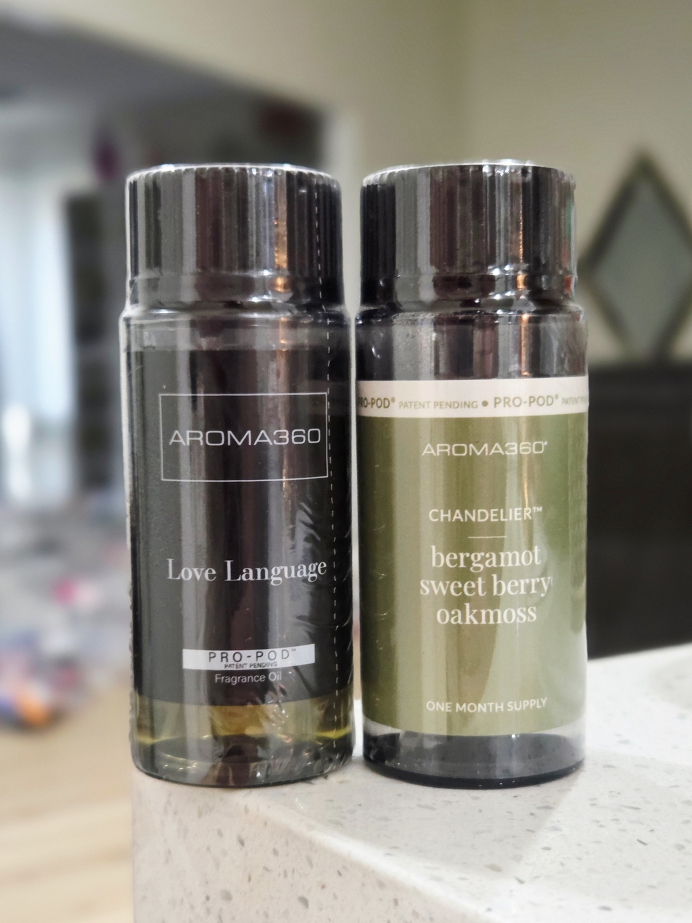 AROMA360 Pro-Pod Fragrance Oils - Love Language & Chandelier (Black & Olive)